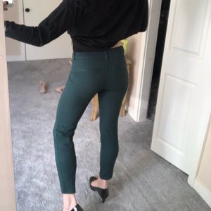 Old navy ankle pixie pants sz 2, Forrest green